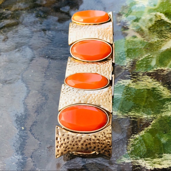 Stretch Bracelet Hammer Gold Tone Orange Ovals NWO - Picture 3 of 7